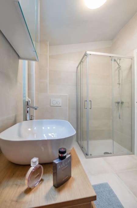 St Jakov Superior Beach Apartment With Free Parking Dubrovnik Luaran gambar